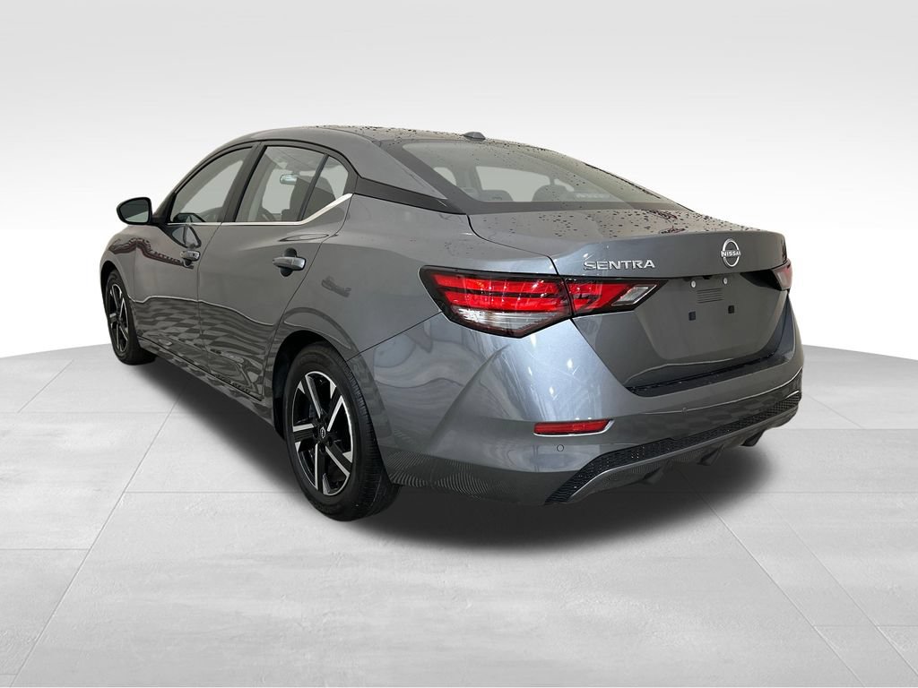 Used 2025 Nissan Sentra SV FWD image 3