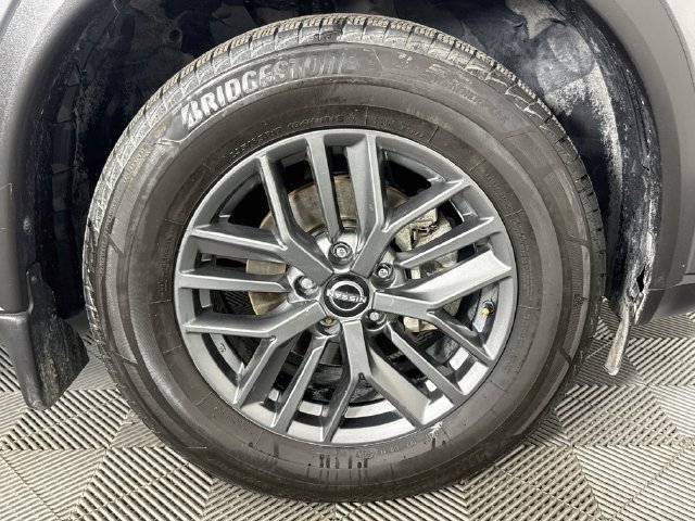 Used 2023 Nissan Rogue S FWD image 29