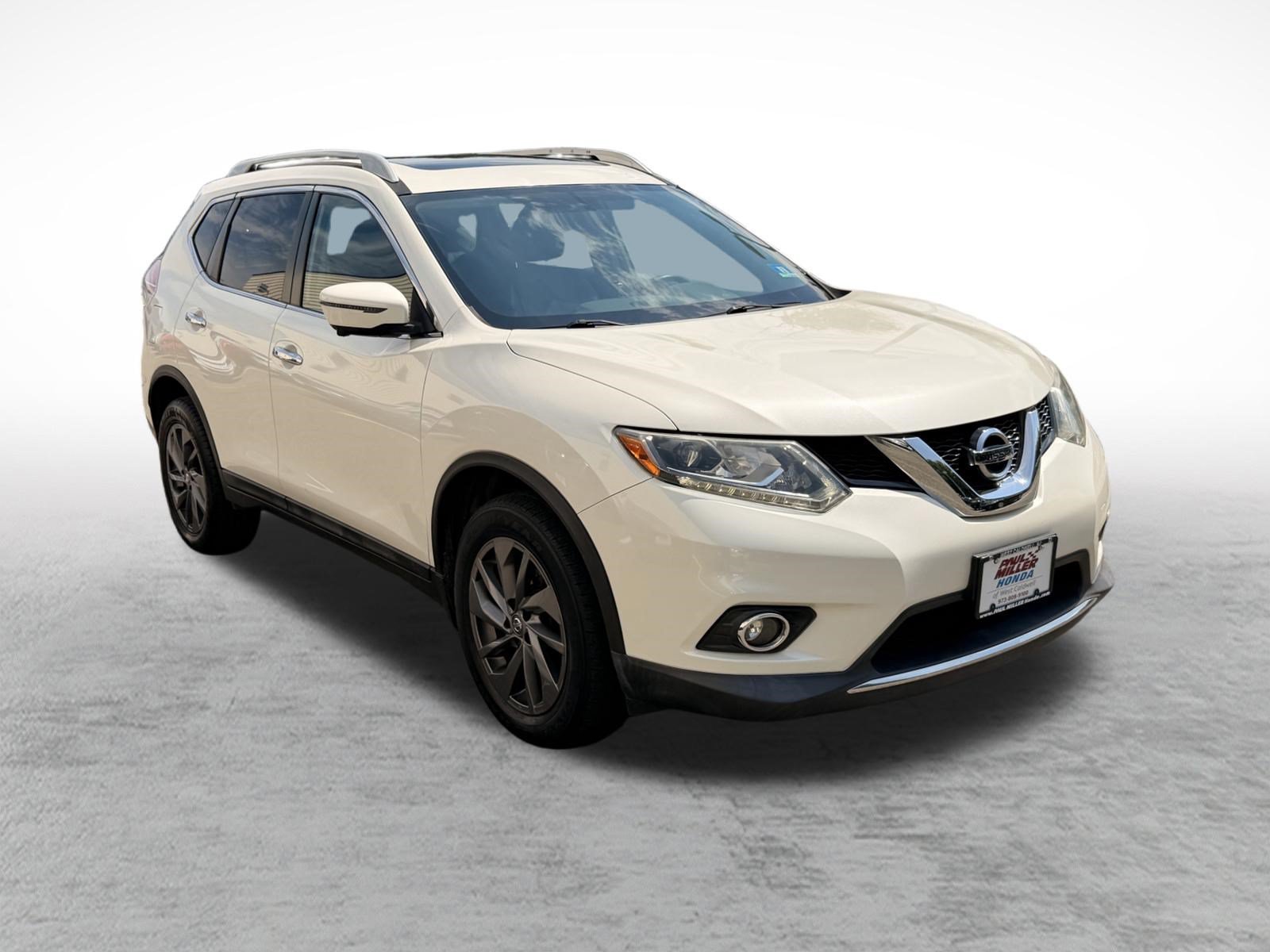 Used 2016 Nissan Rogue SL w/ SL Premium Package AWD/4WD image 3