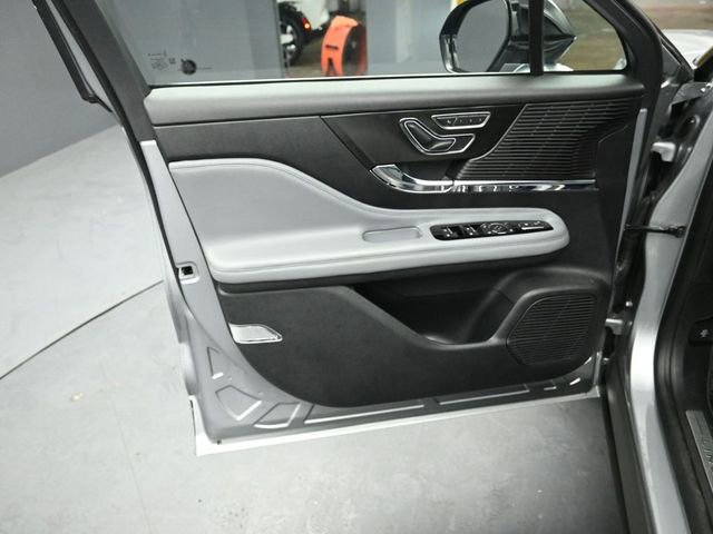 Certified 2022 Lincoln Corsair AWD w/ Equipment Group 101A image 20