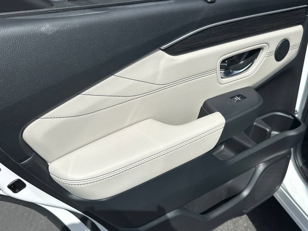 New 2026 Honda Pilot Touring image 15