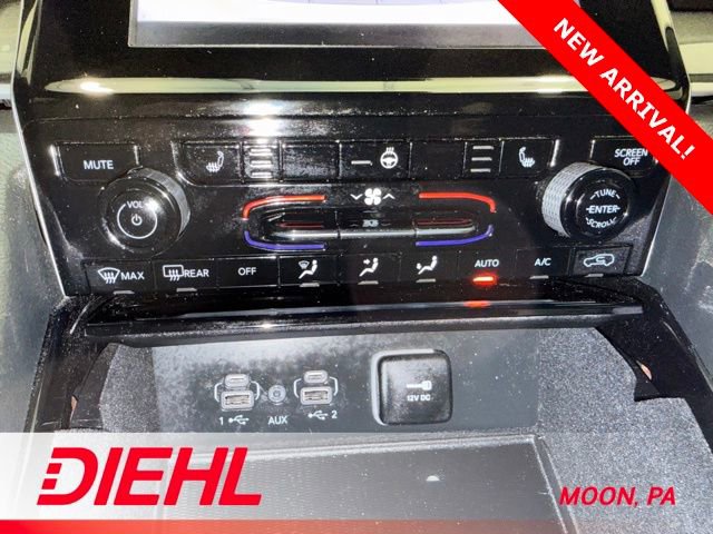 Used 2022 Jeep Grand Cherokee L Laredo image 34