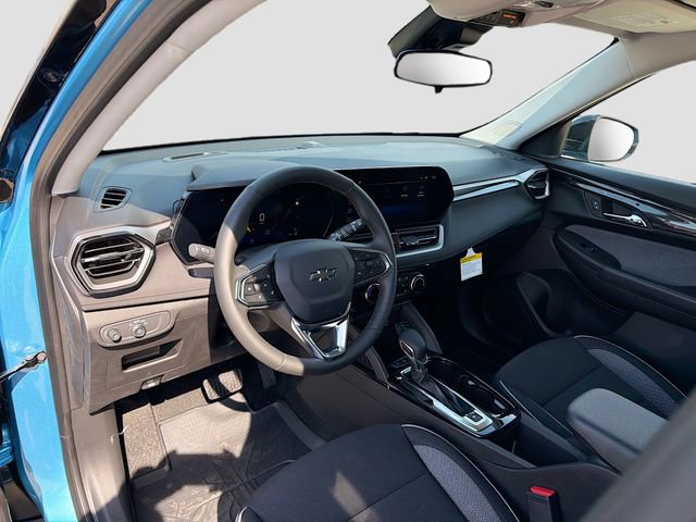 New 2026 Chevrolet TrailBlazer LT w/ Midnight Edition FWD image 13