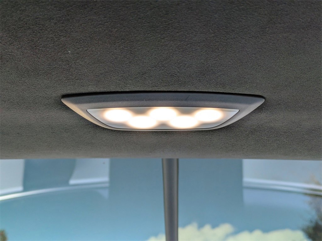 Used 2022 Tesla Model X Plaid image 21