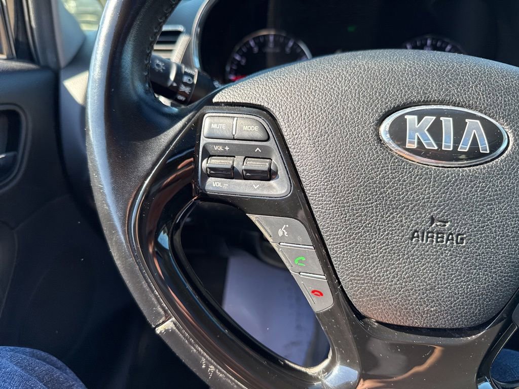 Used 2018 Kia Forte S w/ S Technology Plus Package FWD image 28