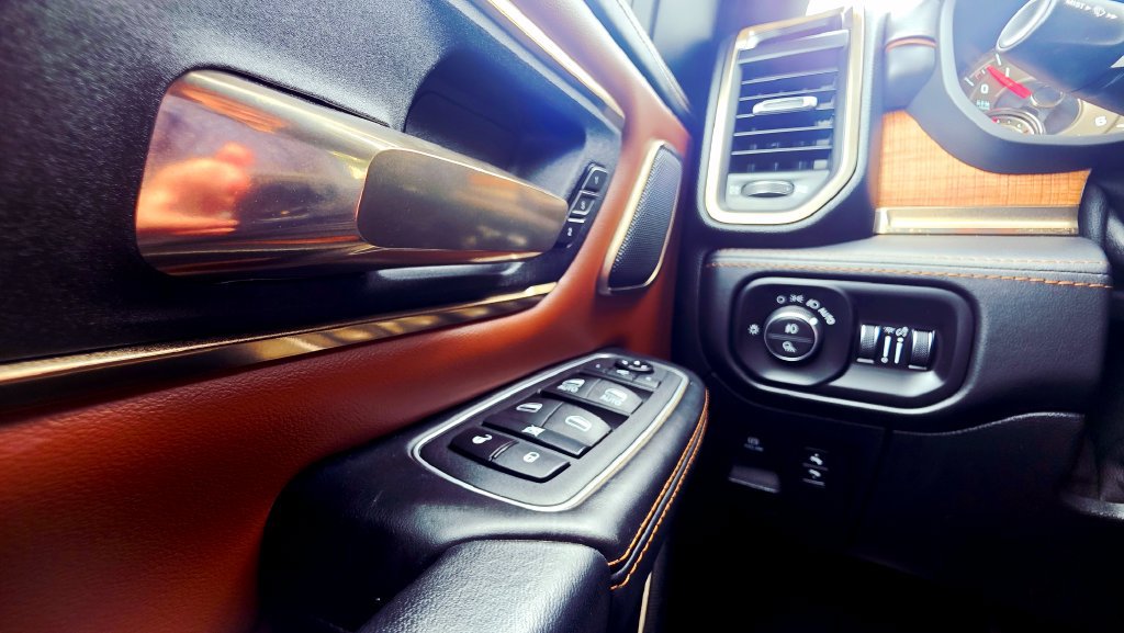 Used 2021 RAM 1500 Limited AWD/4WD image 37