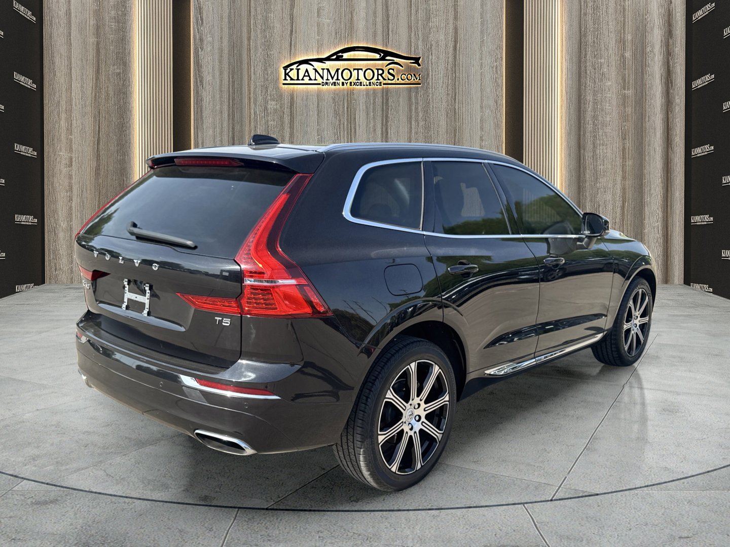 Used 2021 Volvo XC60 T5 Inscription image 11