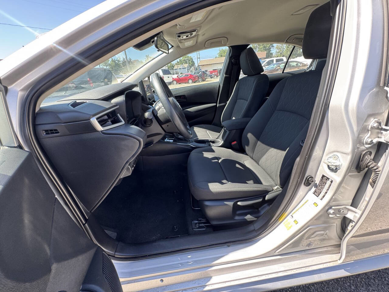 Used 2023 Toyota Corolla LE image 25