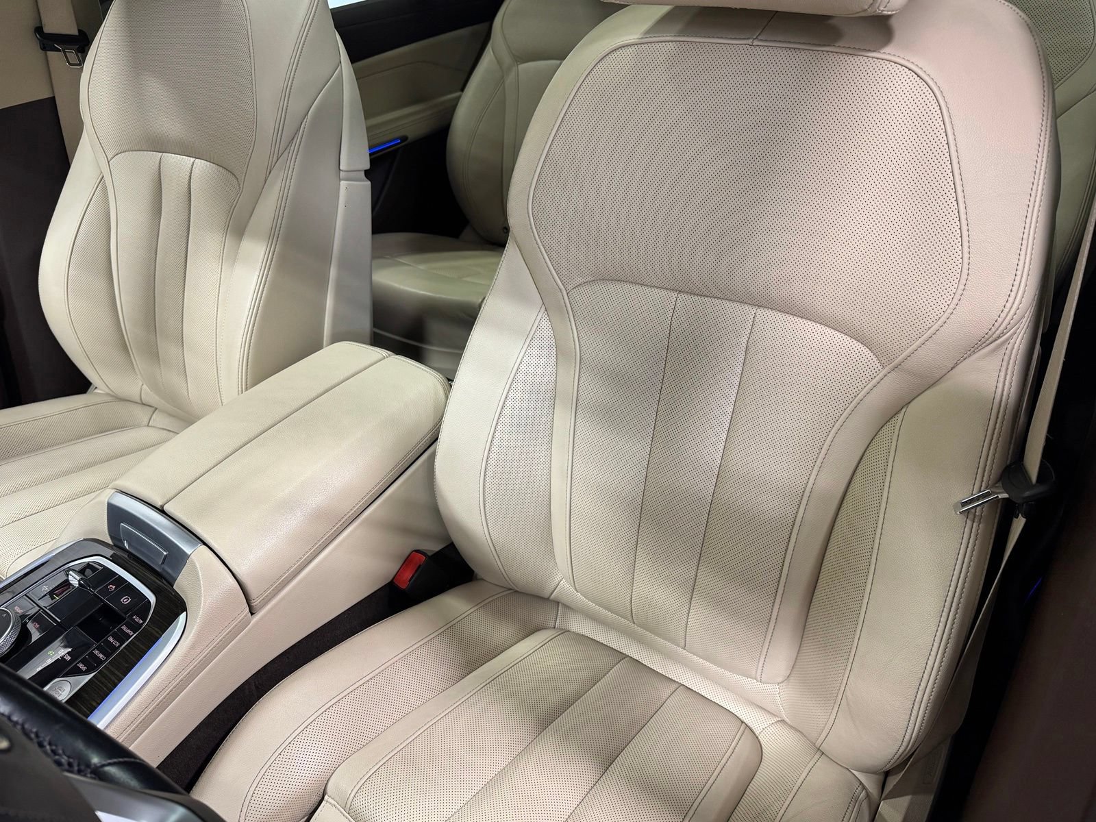 Used 2019 BMW X7 xDrive50i w/ Dynamic Handling Package AWD/4WD image 33