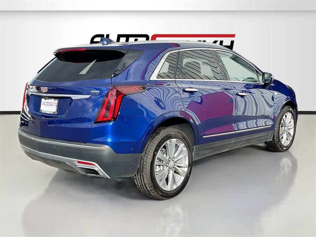 Used 2024 Cadillac XT5 Premium Luxury w/ Technology Package image 7