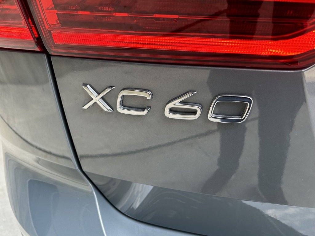 Certified 2024 Volvo XC60 T8 Plus w/ Climate Package image 12