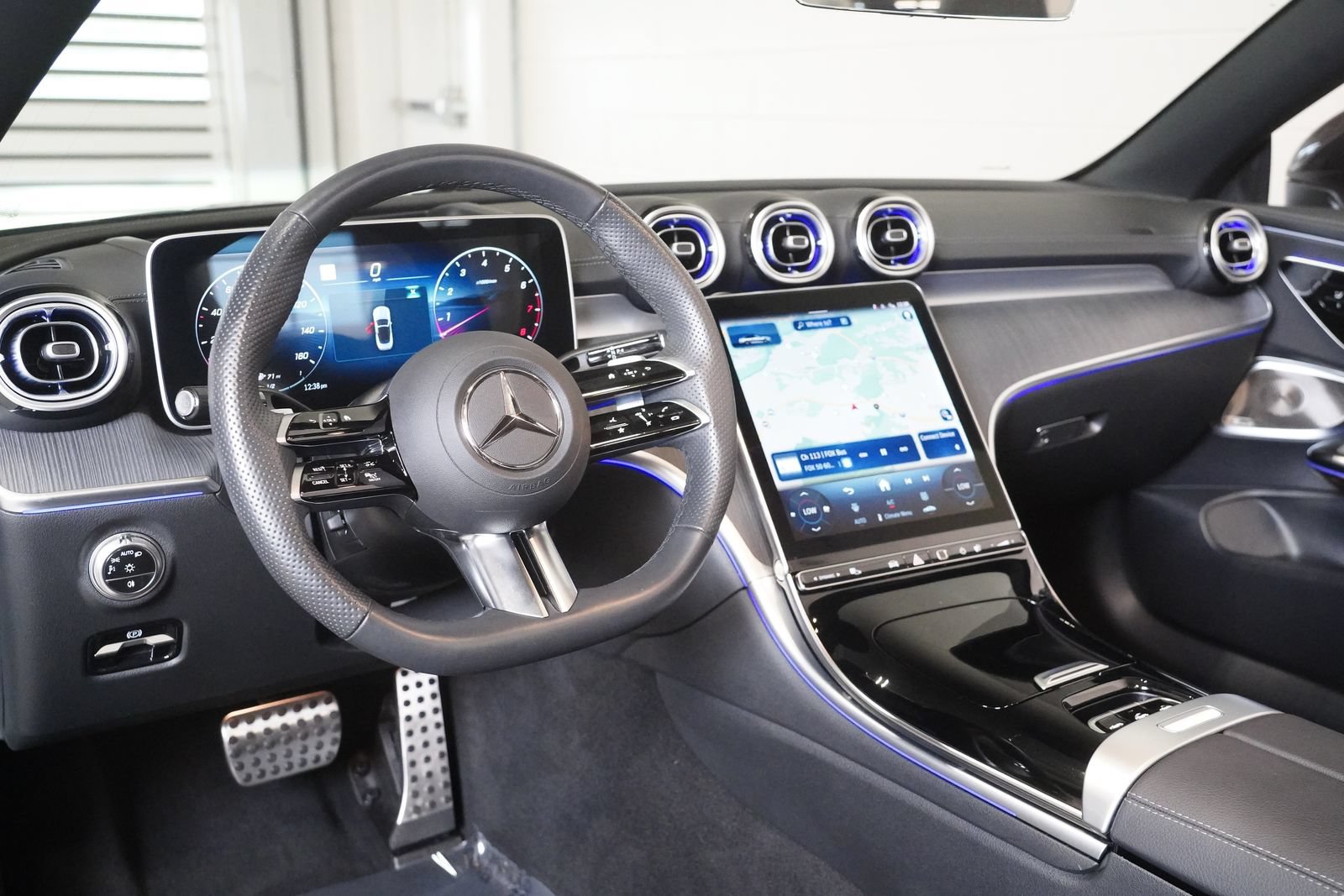 Certified 2025 Mercedes-Benz CLE 450 4MATIC Cabriolet image 17