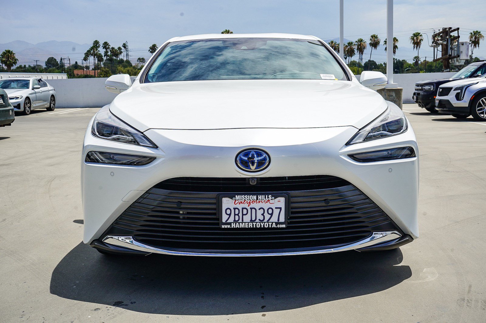 Certified 2022 Toyota Mirai w/ Advanced Technology Package RWD image 2