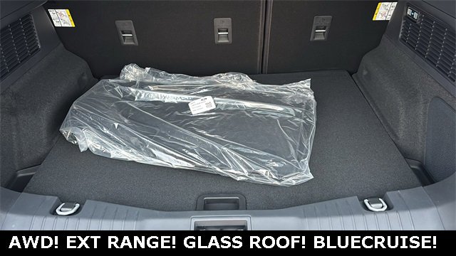 New 2025 Ford Mustang Mach-E Premium image 32