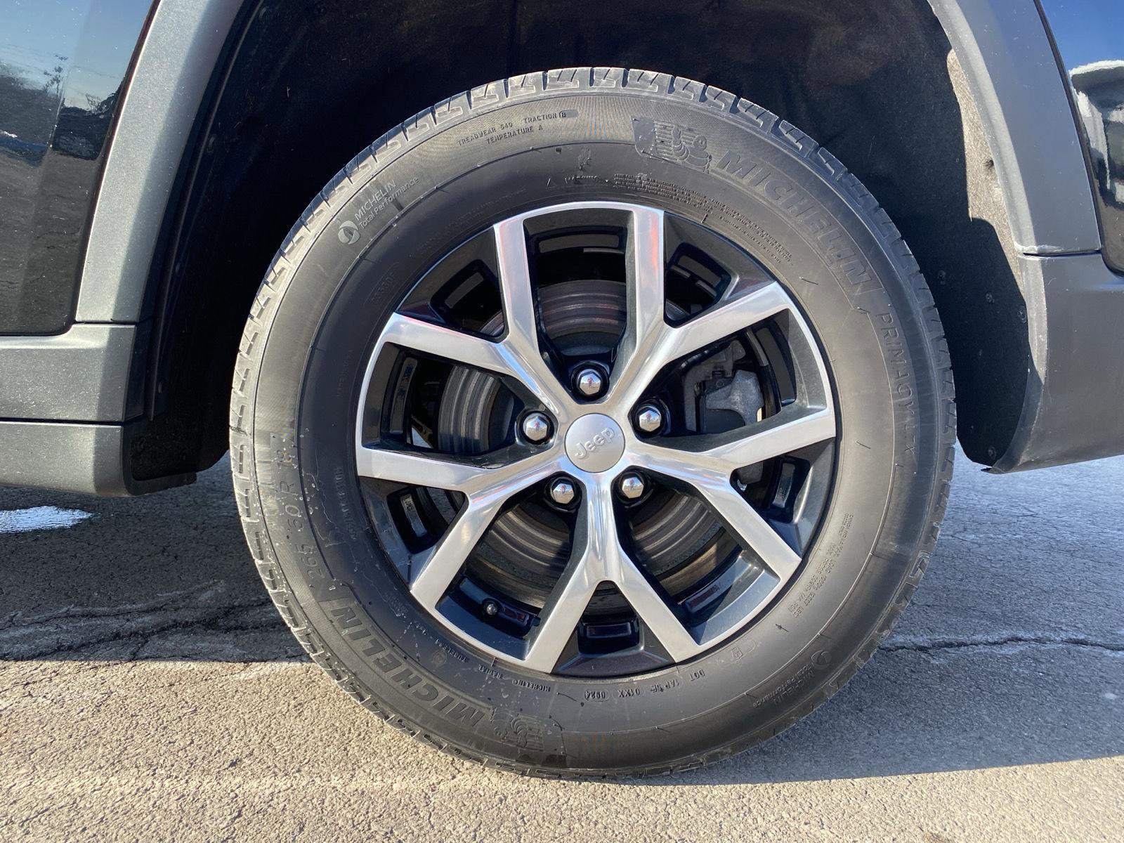 Used 2024 Jeep Grand Cherokee L Limited w/ Luxury Tech Group II image 12