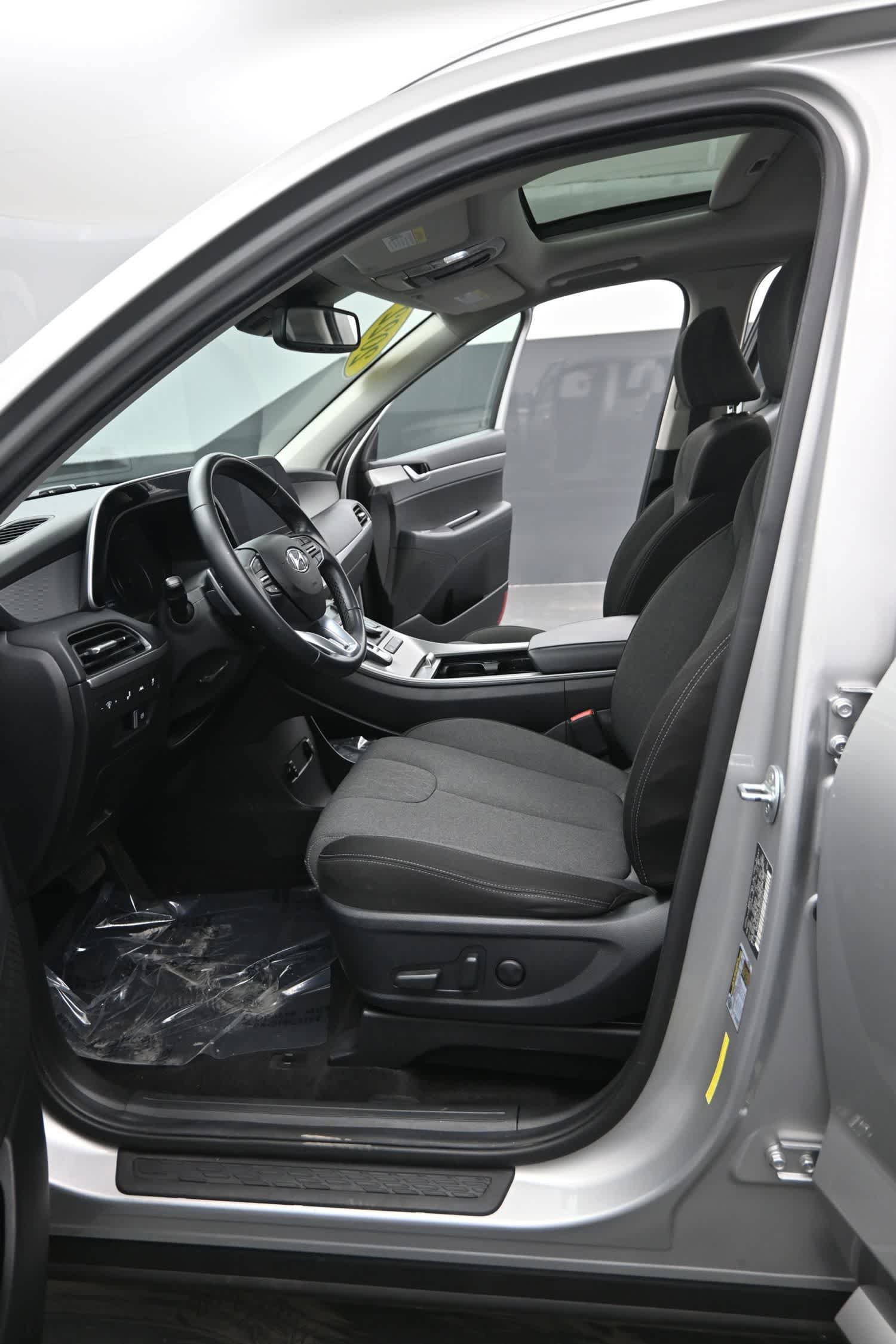 Used 2022 Hyundai Palisade SEL image 15