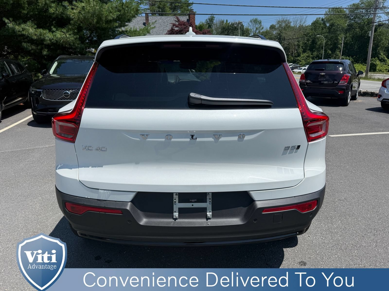 New 2026 Volvo XC40 B5 Plus w/ Protection Package Premier AWD/4WD image 7