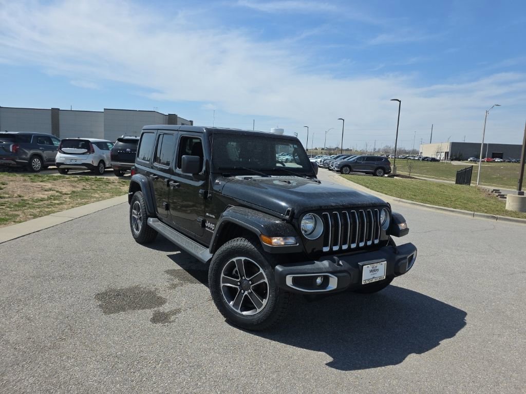 Used 2023 Jeep Wrangler Sahara image 3