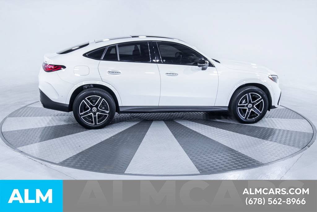Used 2024 Mercedes-Benz GLC 300 4MATIC w/ AMG Line image 11