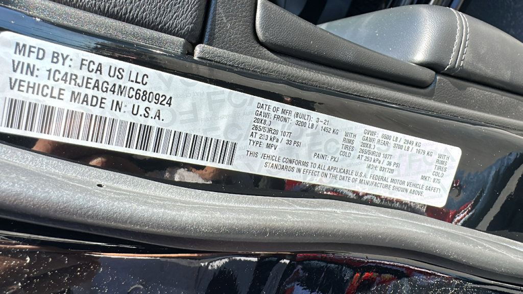 Used 2021 Jeep Grand Cherokee Laredo X image 30