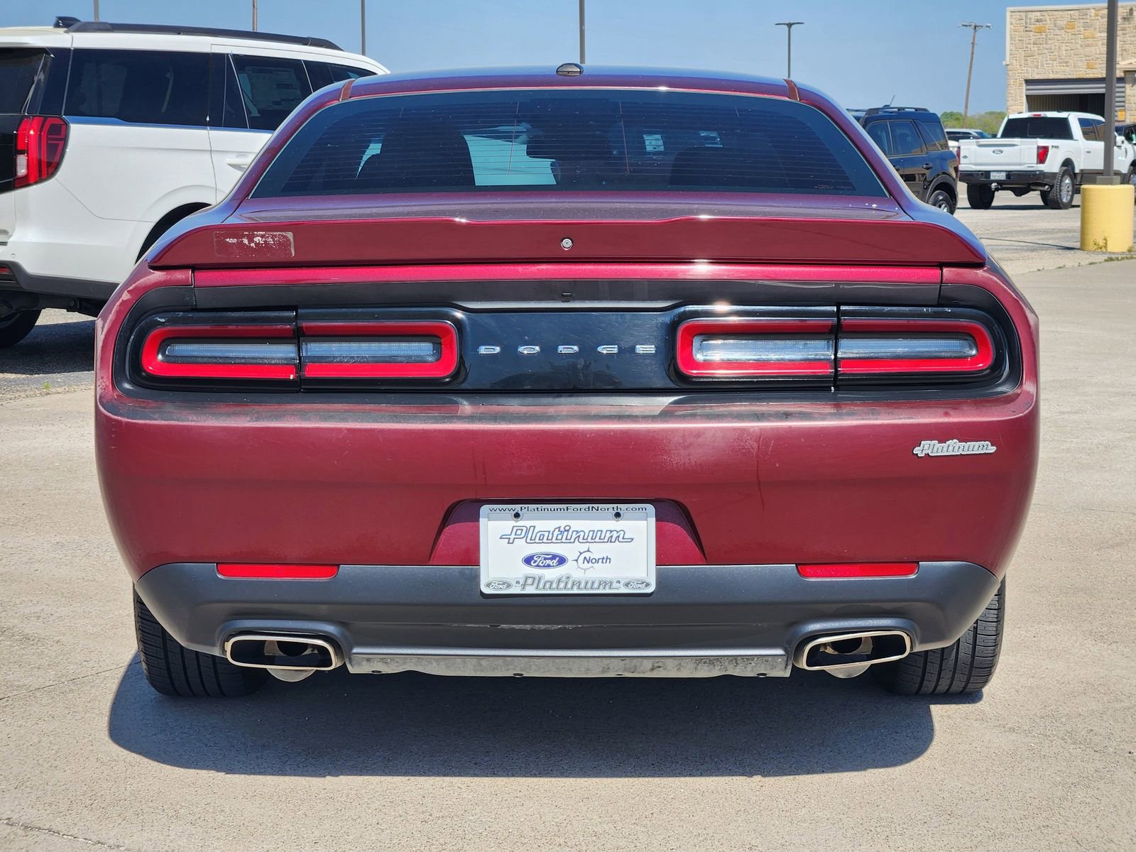 Used 2019 Dodge Challenger SXT image 8