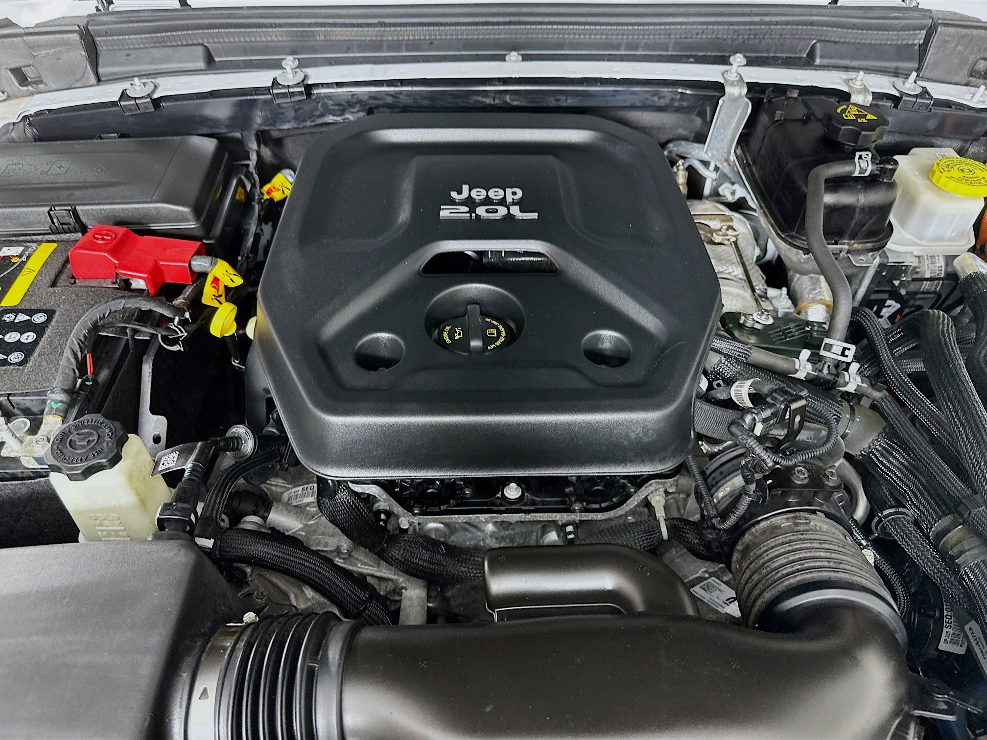 Used 2023 Jeep Wrangler Sahara w/ Cold Weather Group image 32