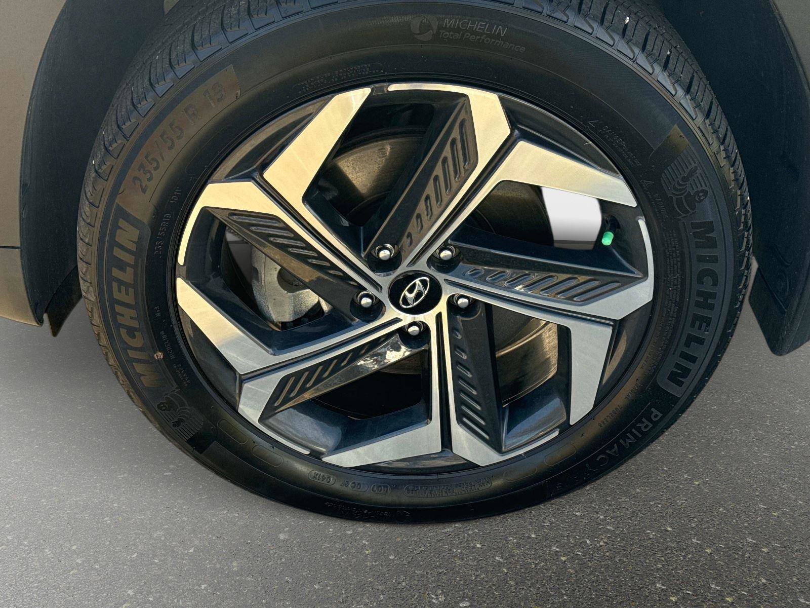 Used 2024 Hyundai Tucson Limited image 9