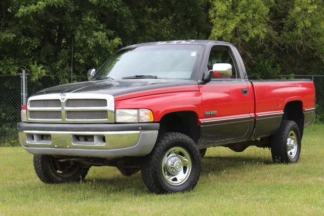 Used 1995 Dodge Ram 2500 Truck 4x4 Regular Cab image 2