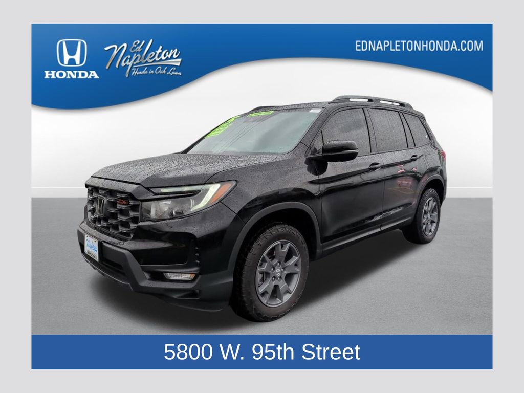 Used 2025 Honda Passport TrailSport image 1