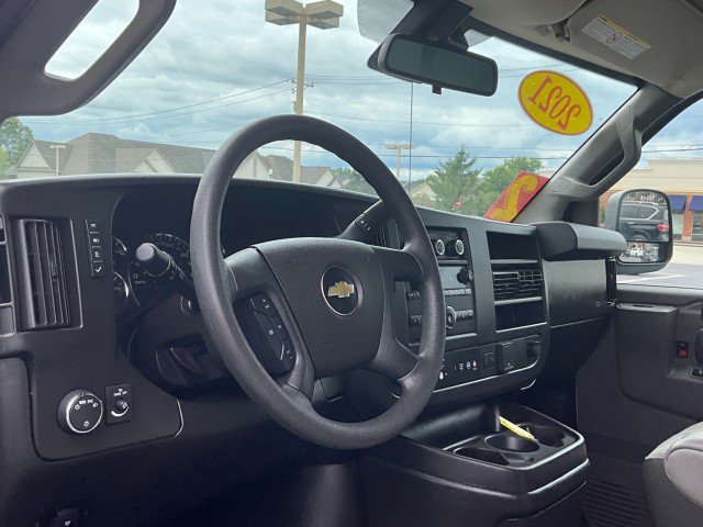 Used 2021 Chevrolet Express 3500 w/ Power Convenience Package image 10