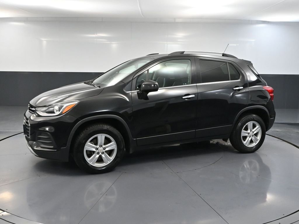 Used 2020 Chevrolet Trax LT w/ LT Convenience Package image 11