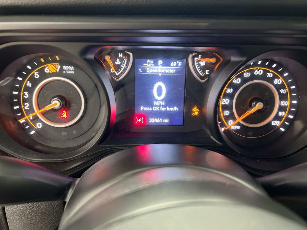 Used 2025 Jeep Wrangler Sport S image 12