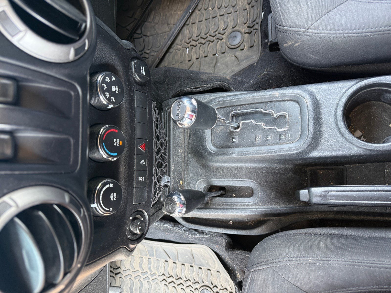 Used 2017 Jeep Wrangler Sport w/ Quick Order Package 24S AWD/4WD image 15