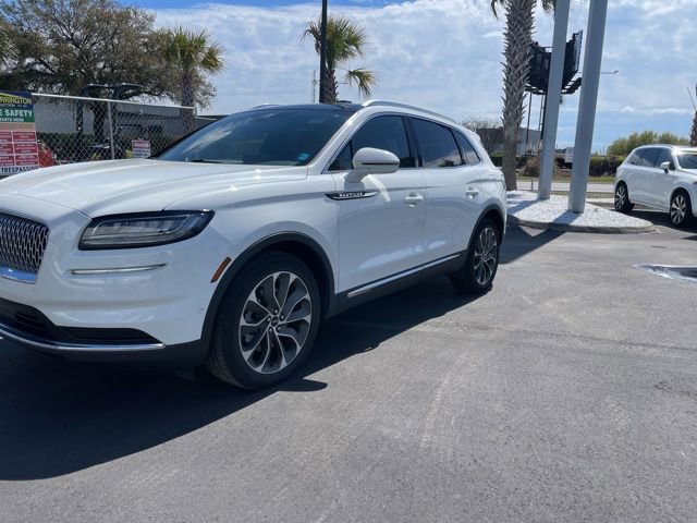 Used 2022 Lincoln Nautilus Reserve w/ Equipment Group 201A image 8