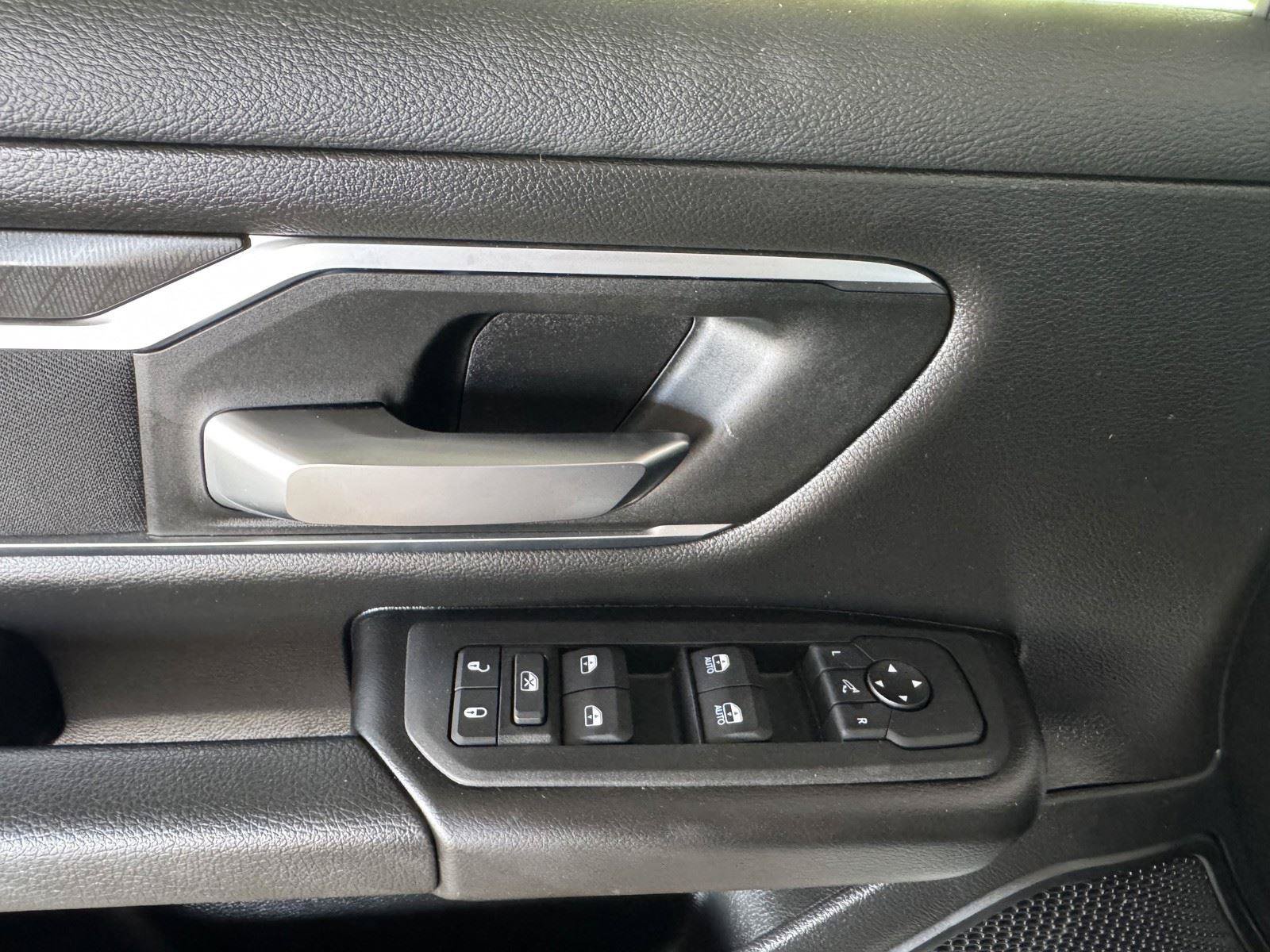 Used 2025 RAM 1500 Big Horn AWD/4WD image 28