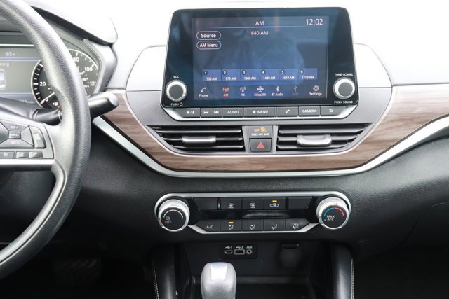 Used 2023 Nissan Altima 2.5 SV image 16