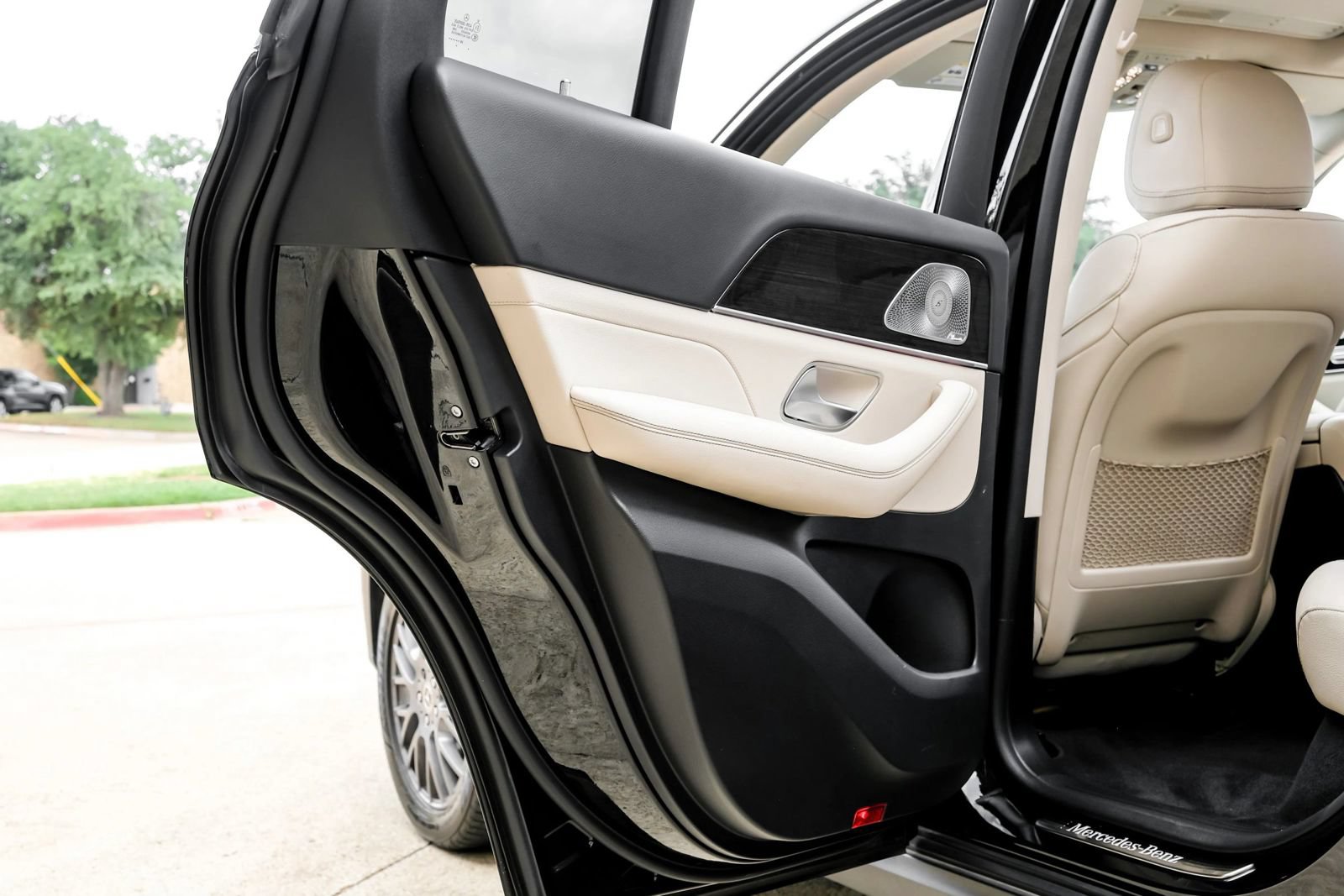 Used 2021 Mercedes-Benz GLE 350 w/ Premium Package image 56