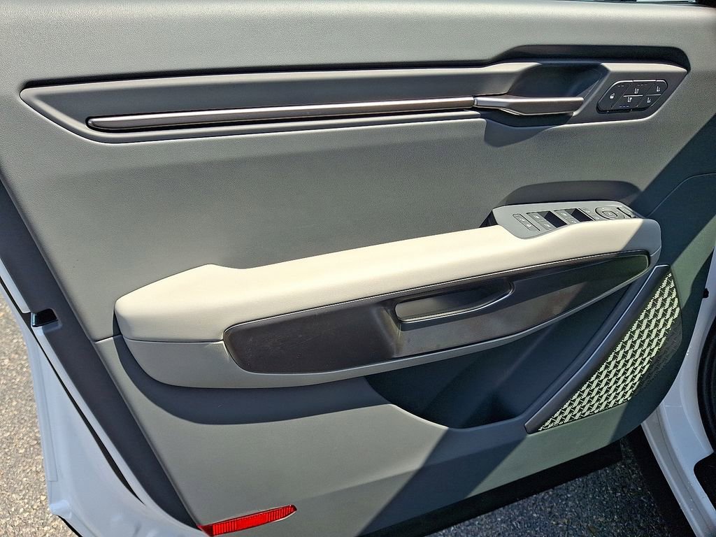 New 2026 Kia EV9 Wind image 12