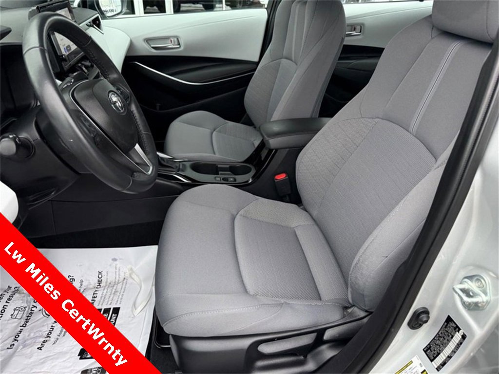 Used 2024 Toyota Corolla SE image 16