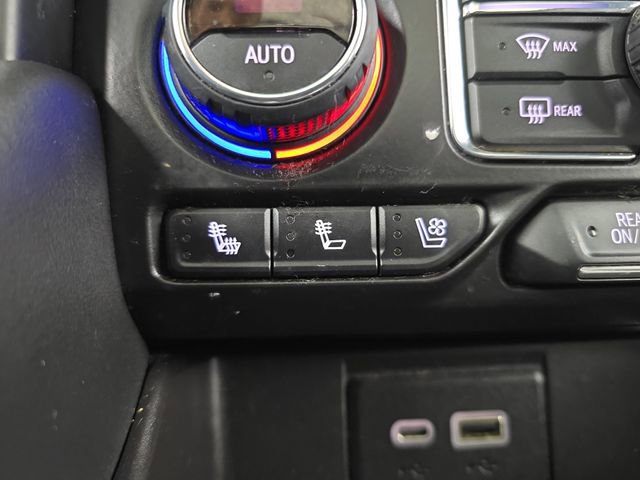 Used 2021 Chevrolet Suburban Premier w/ Premium Package image 34