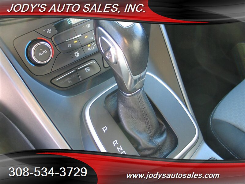 Used 2017 Ford C-MAX SE FWD image 23