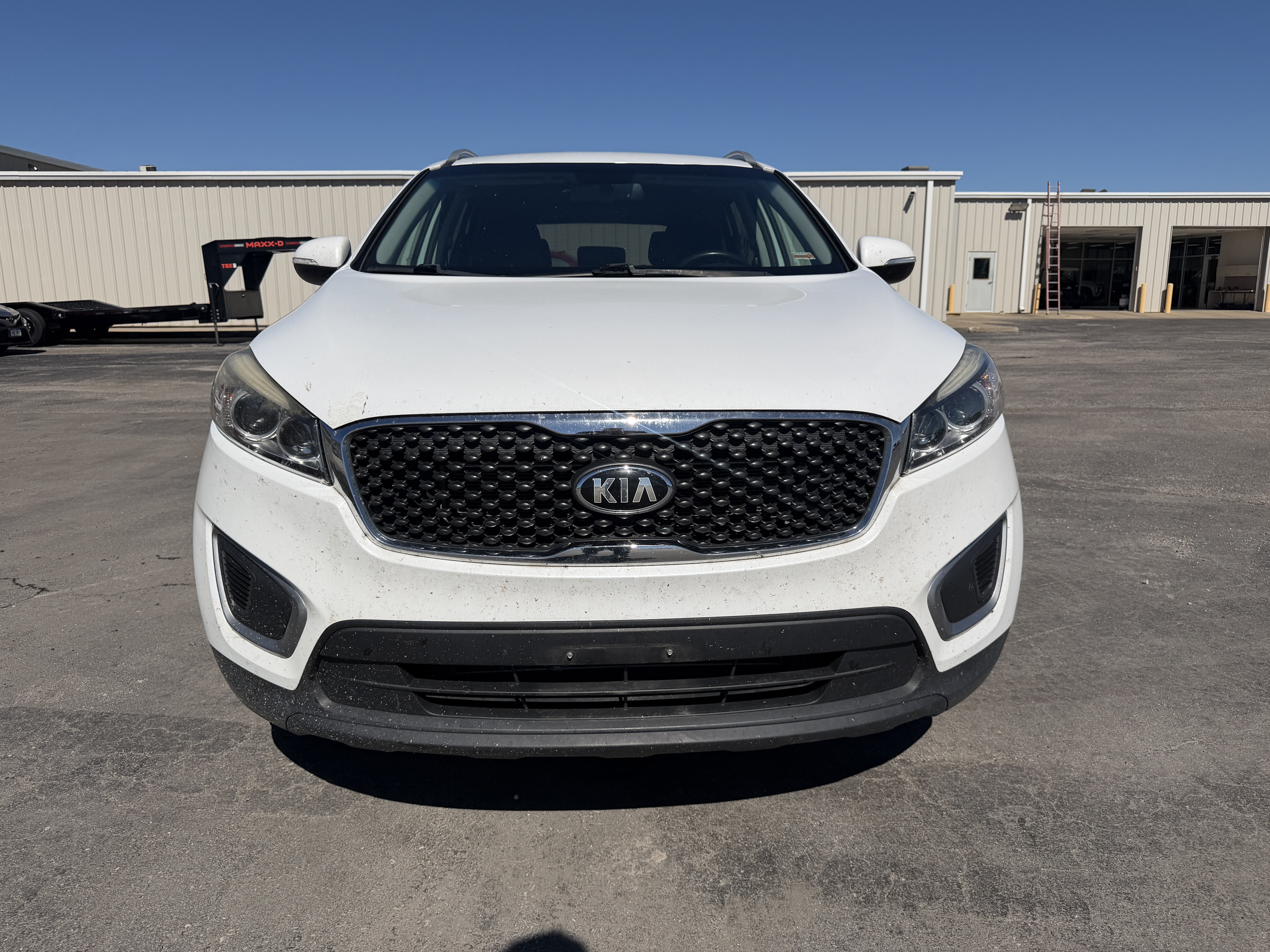 Used 2017 Kia Sorento AWD w/ LX Convenience Package image 2
