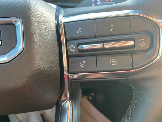 Used 2024 GMC Acadia Elevation w/ Luxury Package FWD image 19