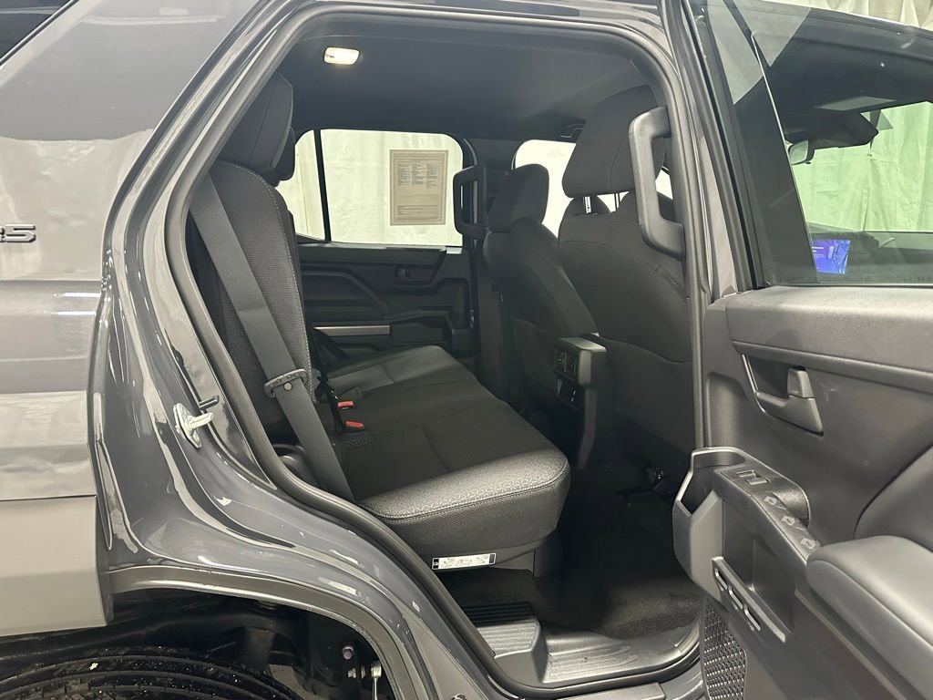 Used 2025 Toyota 4Runner SR5 image 50