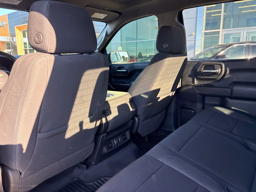 Used 2022 Chevrolet Silverado 1500 LT AWD/4WD image 22