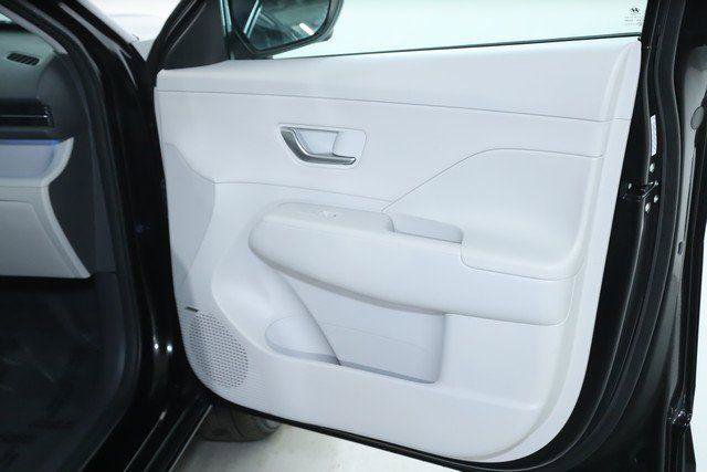 New 2024 Hyundai Kona Limited image 33