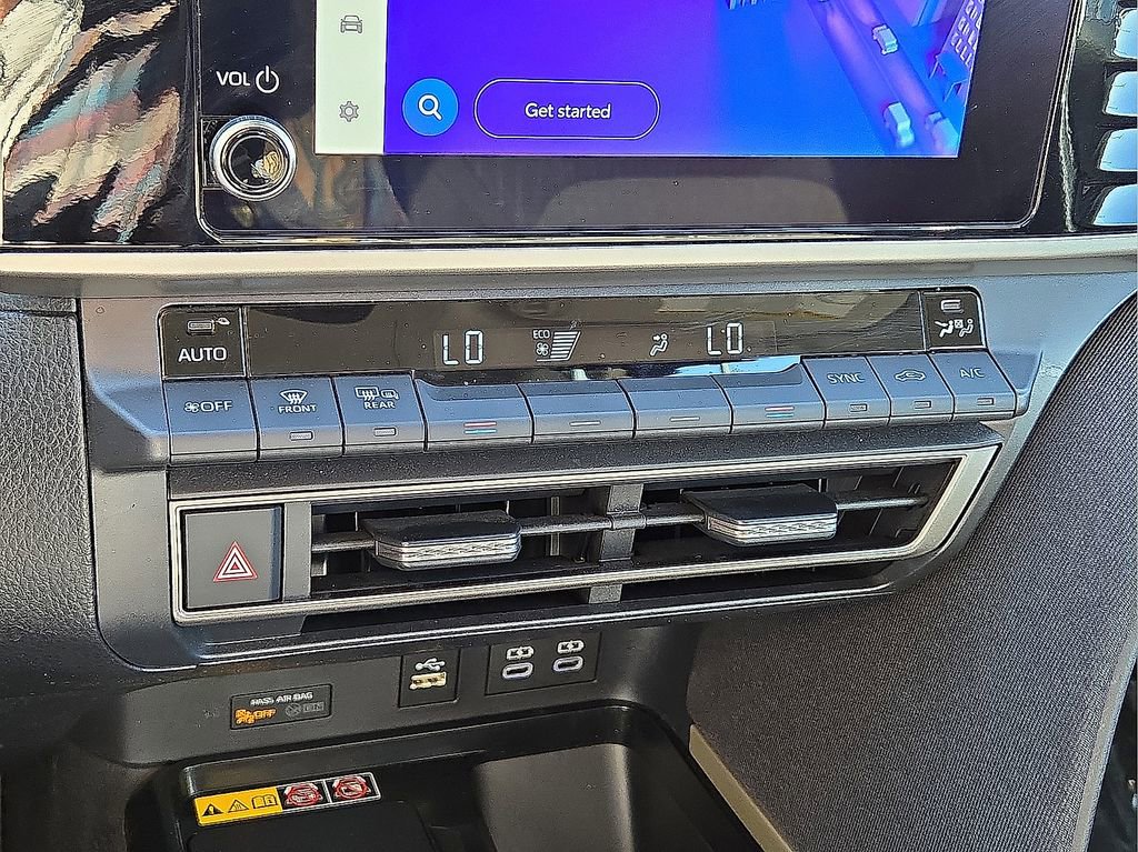 Used 2025 Toyota Camry LE image 30