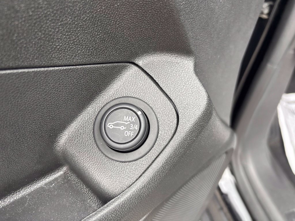 Used 2023 GMC Terrain SLT AWD/4WD image 18