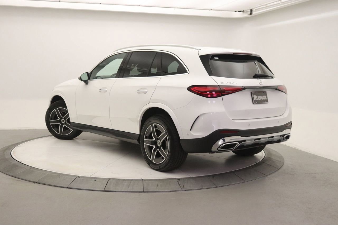 New 2026 Mercedes-Benz GLC 300 GLC 300 image 2