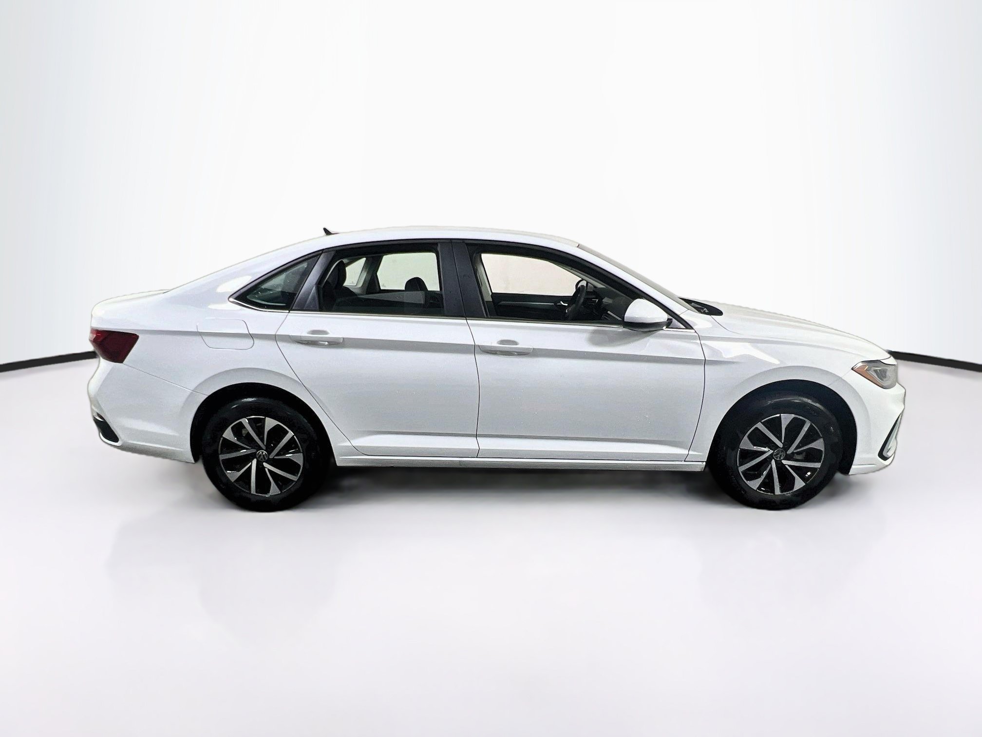 Used 2025 Volkswagen Jetta S FWD image 4
